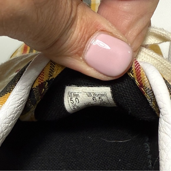 Vans Yellow Plaid Lace Up Sneakers Men’s Size 5/Womens 6.5 - Picture 4 of 9